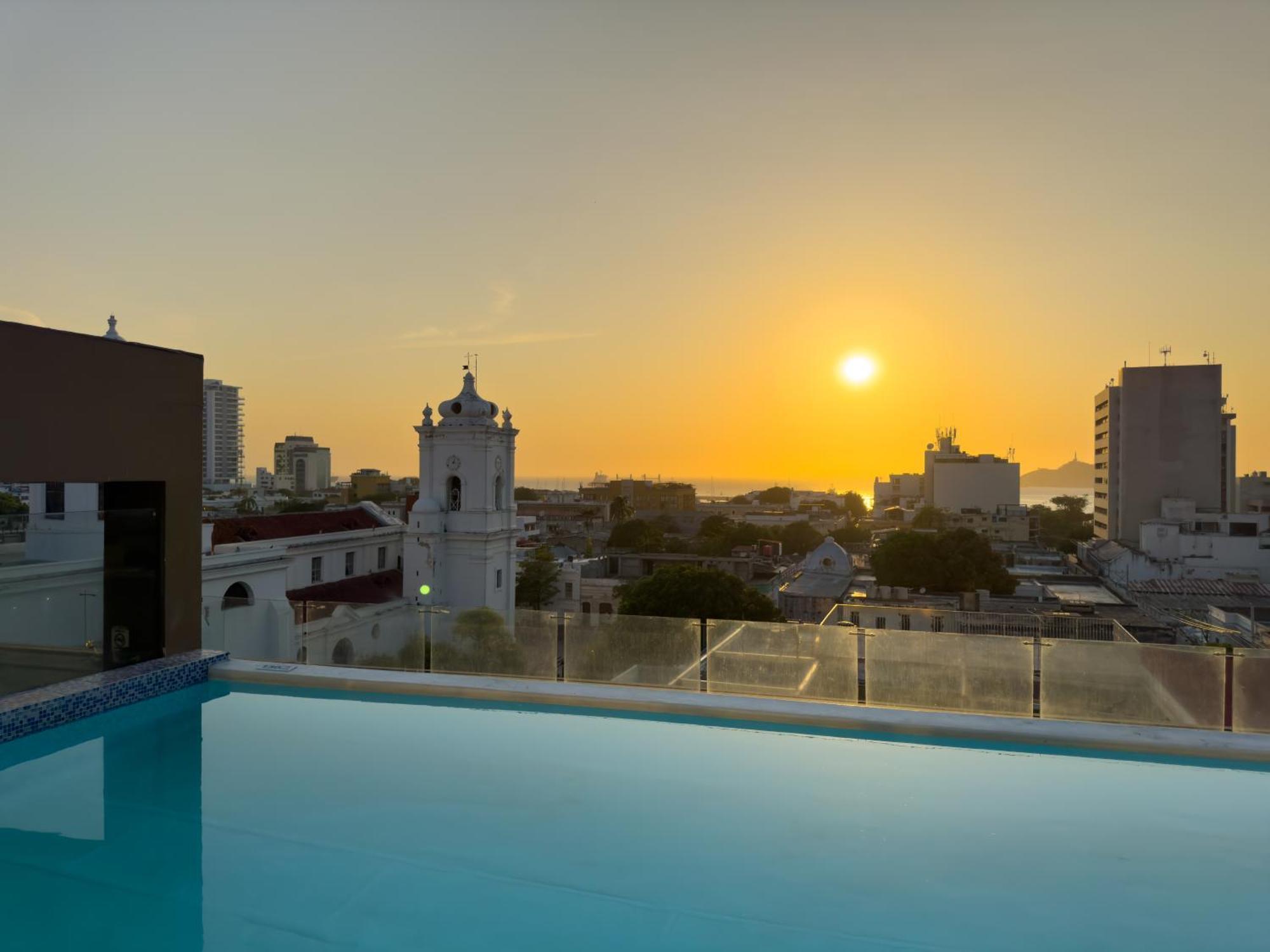 Hotel Catedral Plaza Santa Marta  Buitenkant foto