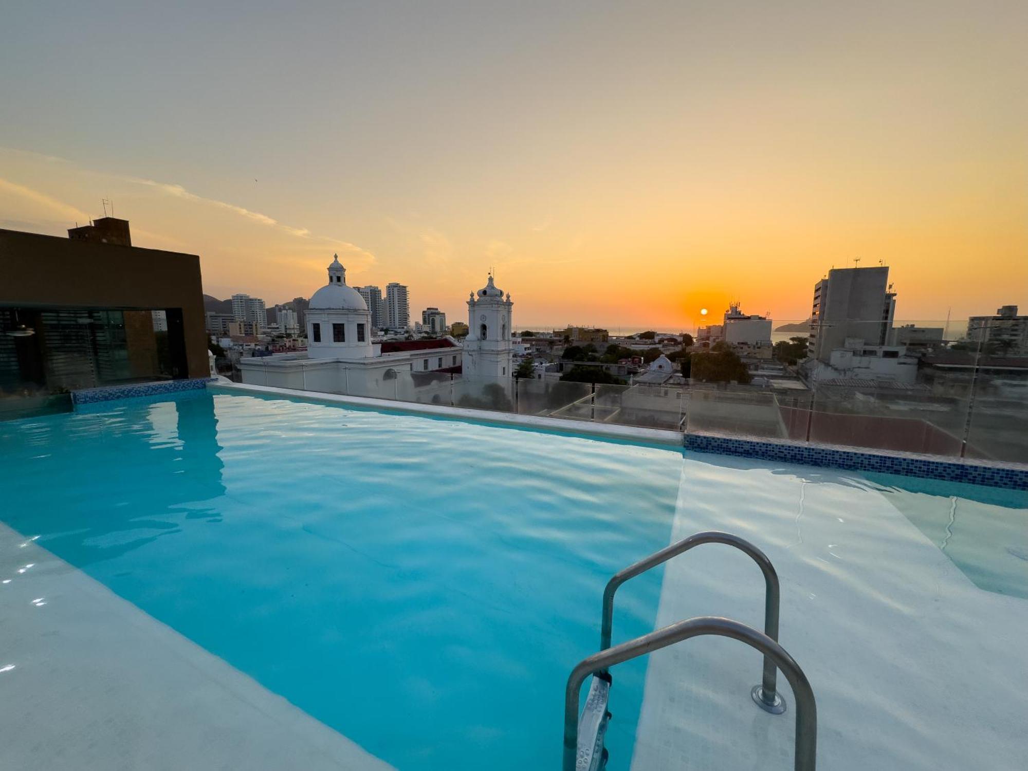 Hotel Catedral Plaza Santa Marta  Buitenkant foto